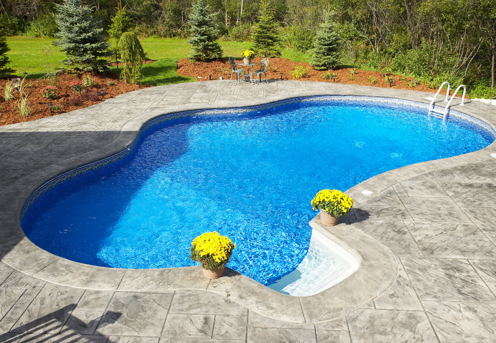 Voyons un peu, qu’est-ce que vous pourriez apporter de plus à votre piscine actuelle sans tout changer ?